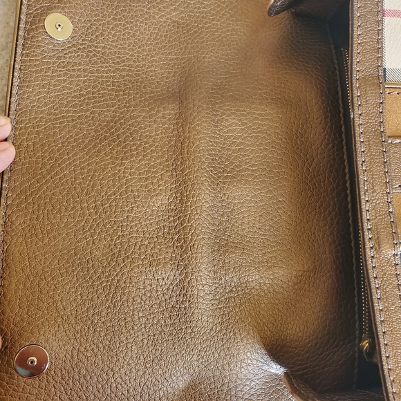 Burberry  Crossbody - Picture 6 of 8